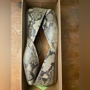 Lucky Brand Ameena flats size 9.5